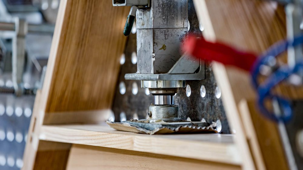 Wood mechanics glue wooden parts